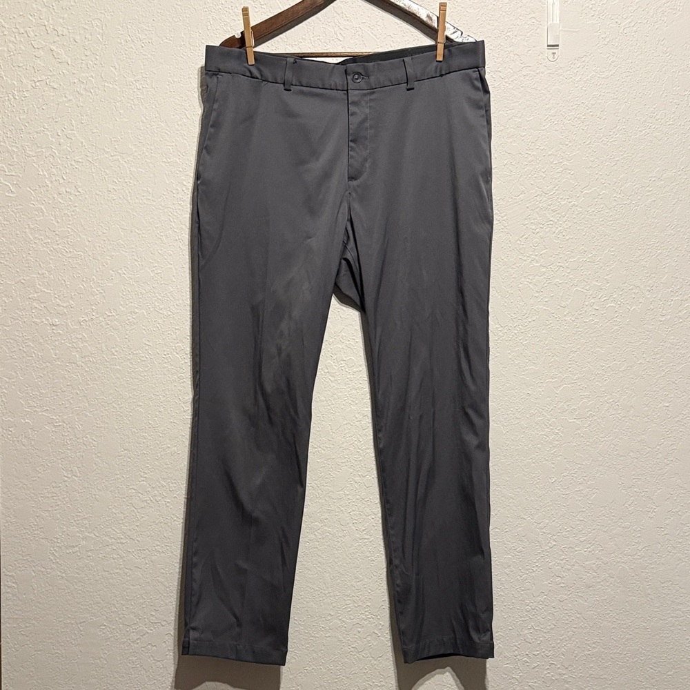 Nike Men’s Dark Gray Dri-Fit Pants Gold Standard Fit Hidden Zip Pocket 35x30 Lg